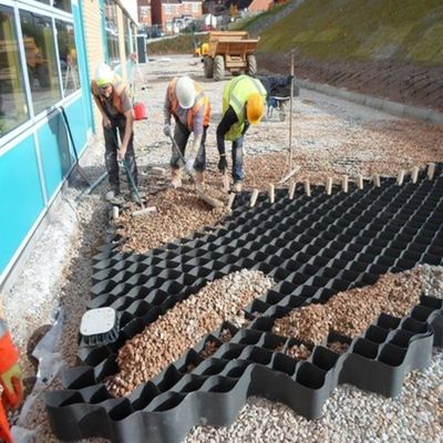 Требуемый размер HDPE гравийная стабилизатор сетка геоцель для подъездов традиционный материал