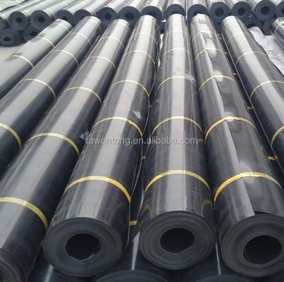 Геомембраны для рыбных резервуаров 2 мм Черный водонепроницаемый HDPE пластик Установка на месте
