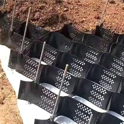 Пластмассовые геоцеллы для укрепления стен и подъездов