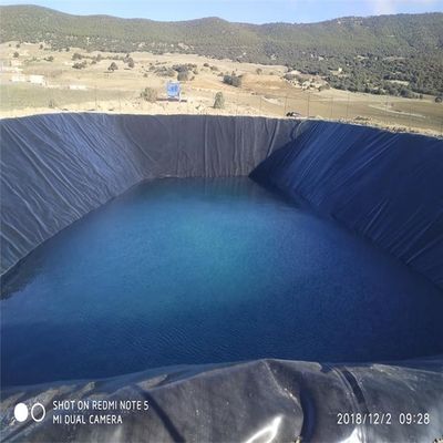Специальное ширина 100% девственный HDPE гладкий анти-сепиг геомембраны для рыб пруда линейки