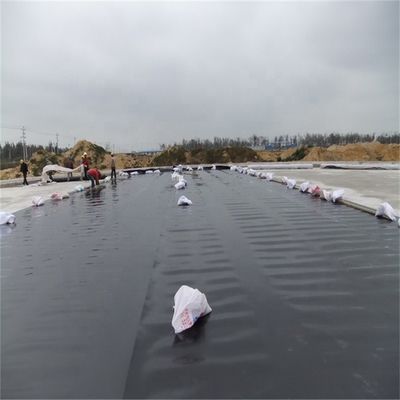 Специальное ширина 100% девственный HDPE гладкий анти-сепиг геомембраны для рыб пруда линейки