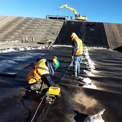 1.2 мм HDPE геомембрана для строительства дамбы в Уганде экологически чистый