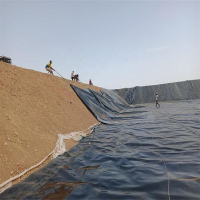 Рыбная ферма водонепроницаемый лист 1,5 мм односторонний текстурированный HDPE черный геомембрана