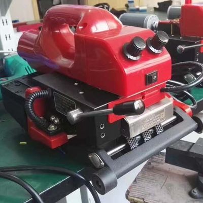 Многофункциональный и 0,85 кВт красно-черный мембранный сварщик HDPE для сварки пластмассовых геомембран