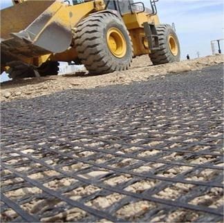 Белый полиэстер Geogrid Укрепление для стабилизации земли в гражданском строительстве